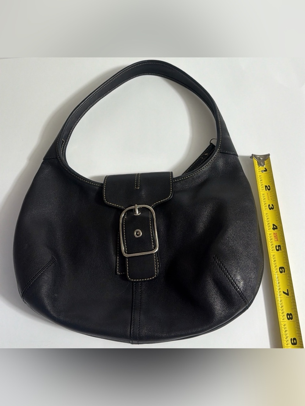 Vintage Coach SoHo Classic Black Leather Shoulder Bag with Buckle Accent - Picture 3 of 9